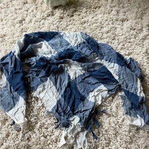 Stylish Blue and White Checkered Scarf